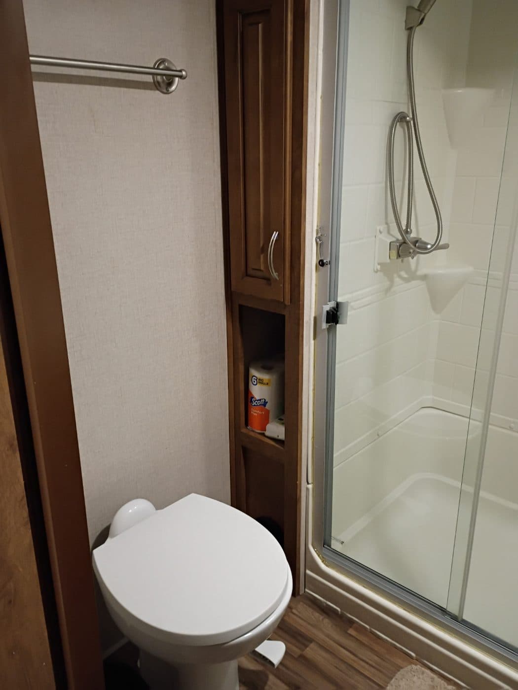 2018 Coachmen Chaparral 360 IBL photo 8